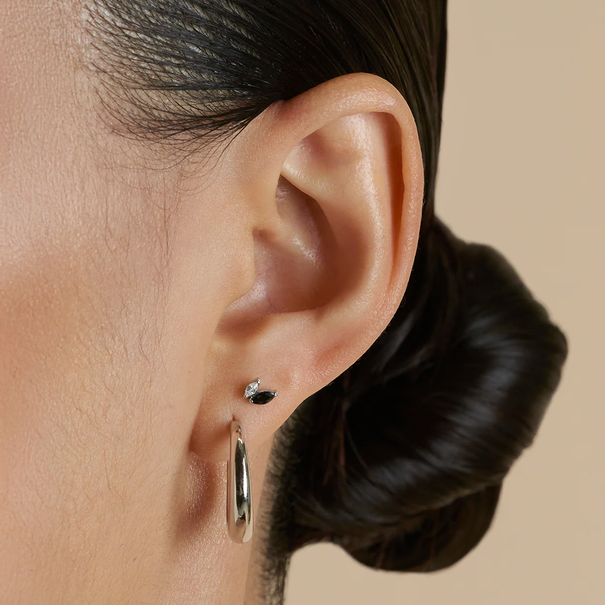Black Crystal Double Marquise Titanium Piercing Stud in Platinum - Image 3