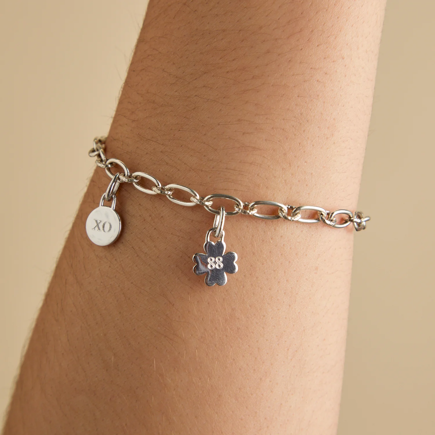 Bold Link Chain Bracelet in Silver - Image 4