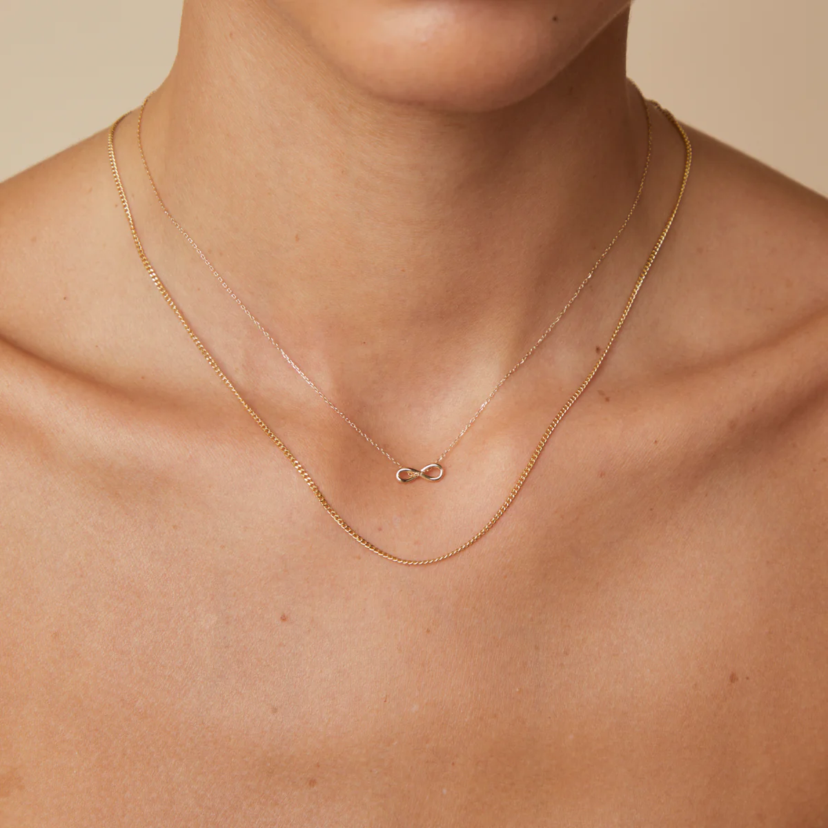 Bold Miyu Chain Necklace in Solid Gold - Image 4