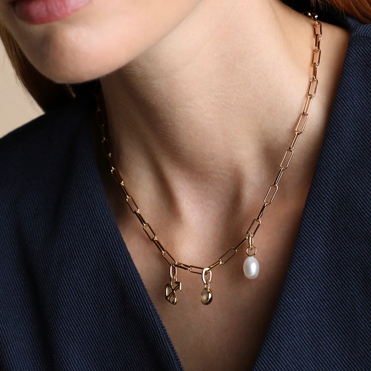 Bold Piccadilly Chain Necklace in Gold - Image 3