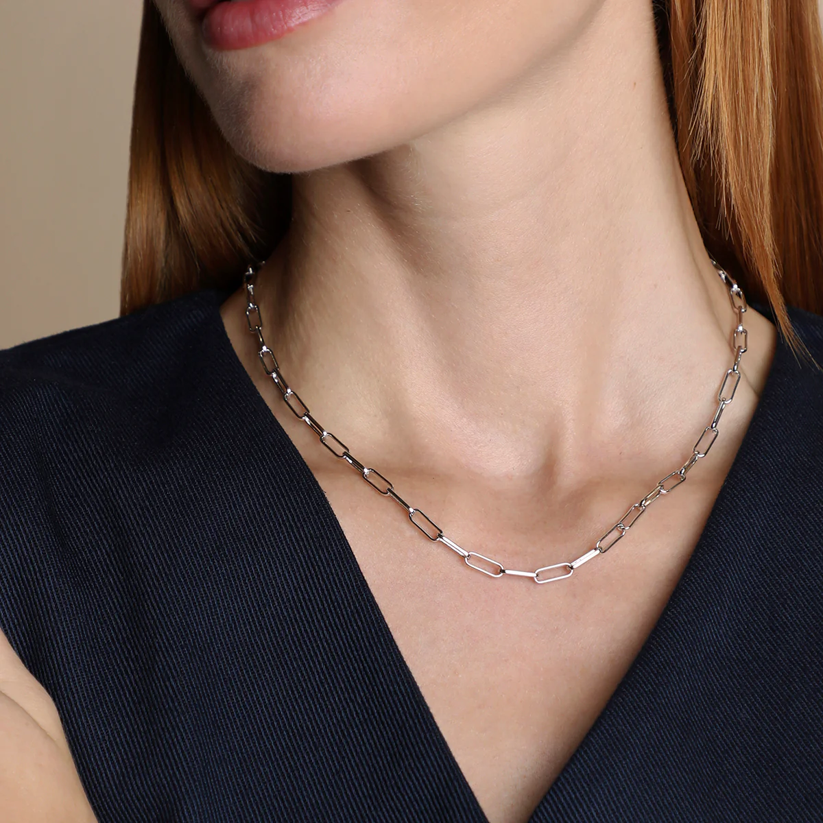 Bold Piccadilly Chain Necklace in Silver - Image 4