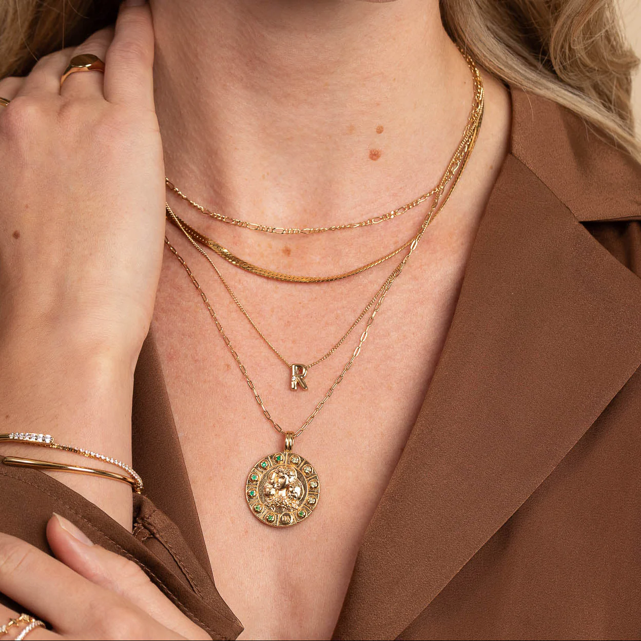 Virgo Bold Zodiac Pendant Necklace in Gold - Image 4