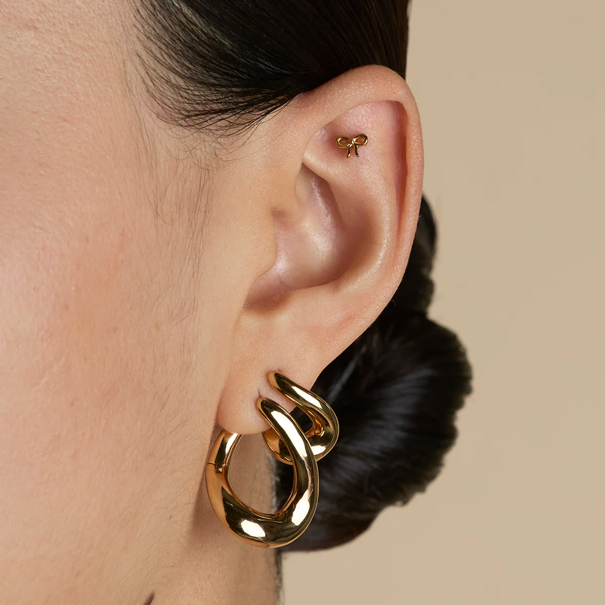 Bow Titanium Piercing Stud in Gold - Image 3