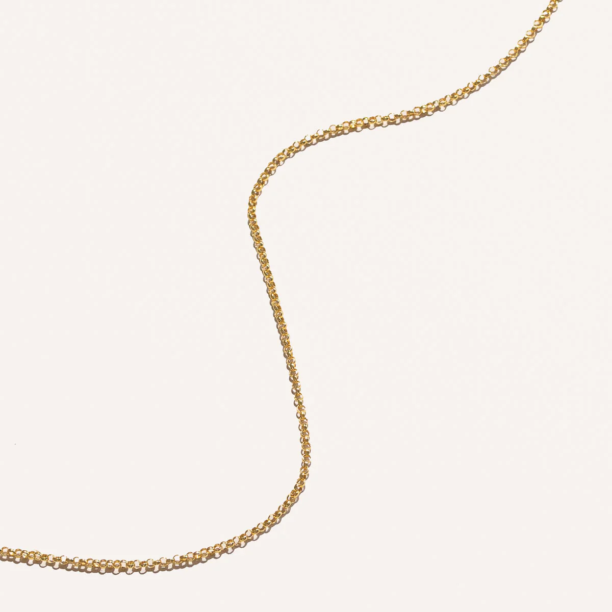 Chelsea Chain Necklace in Solid Gold - Image 5