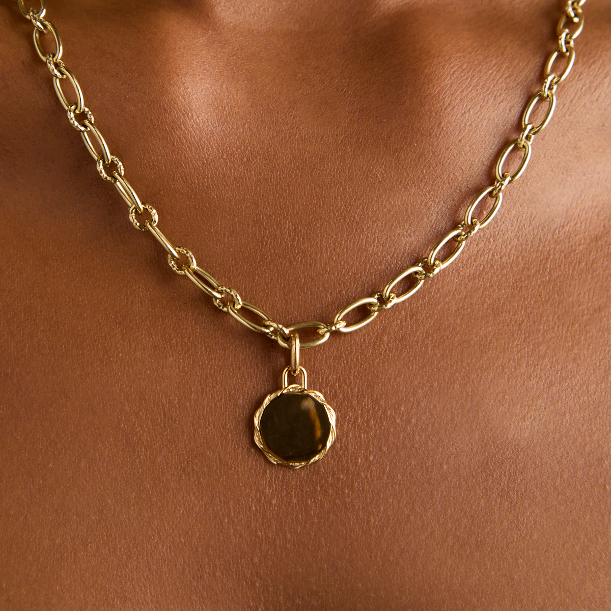 Coin Clip Charm in Gold - Image 2