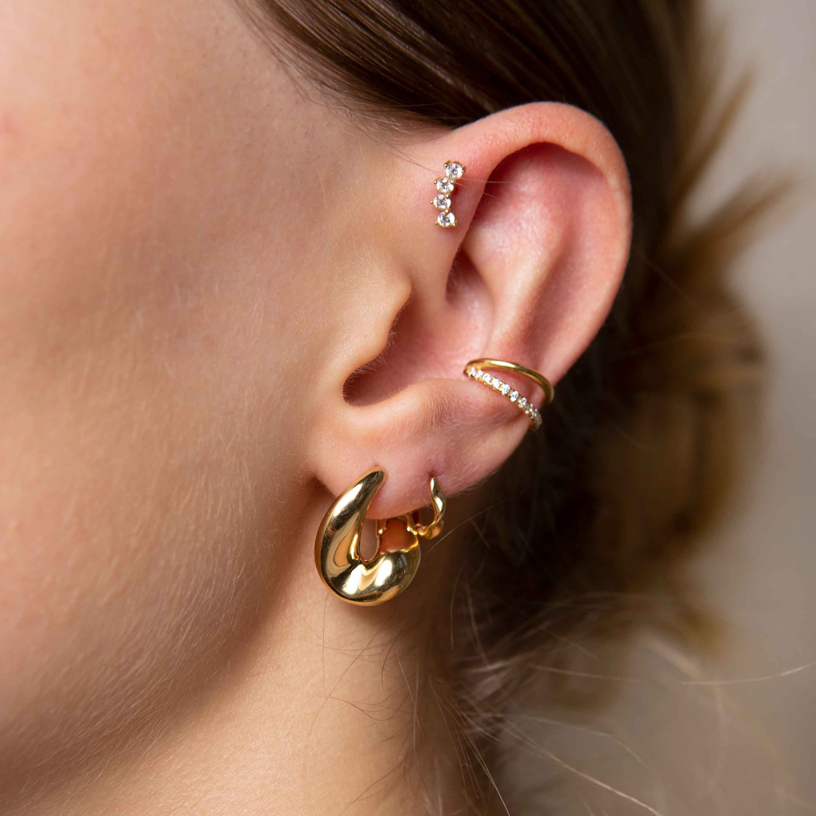 Curved Crystal Barbell in Gold - Image 5