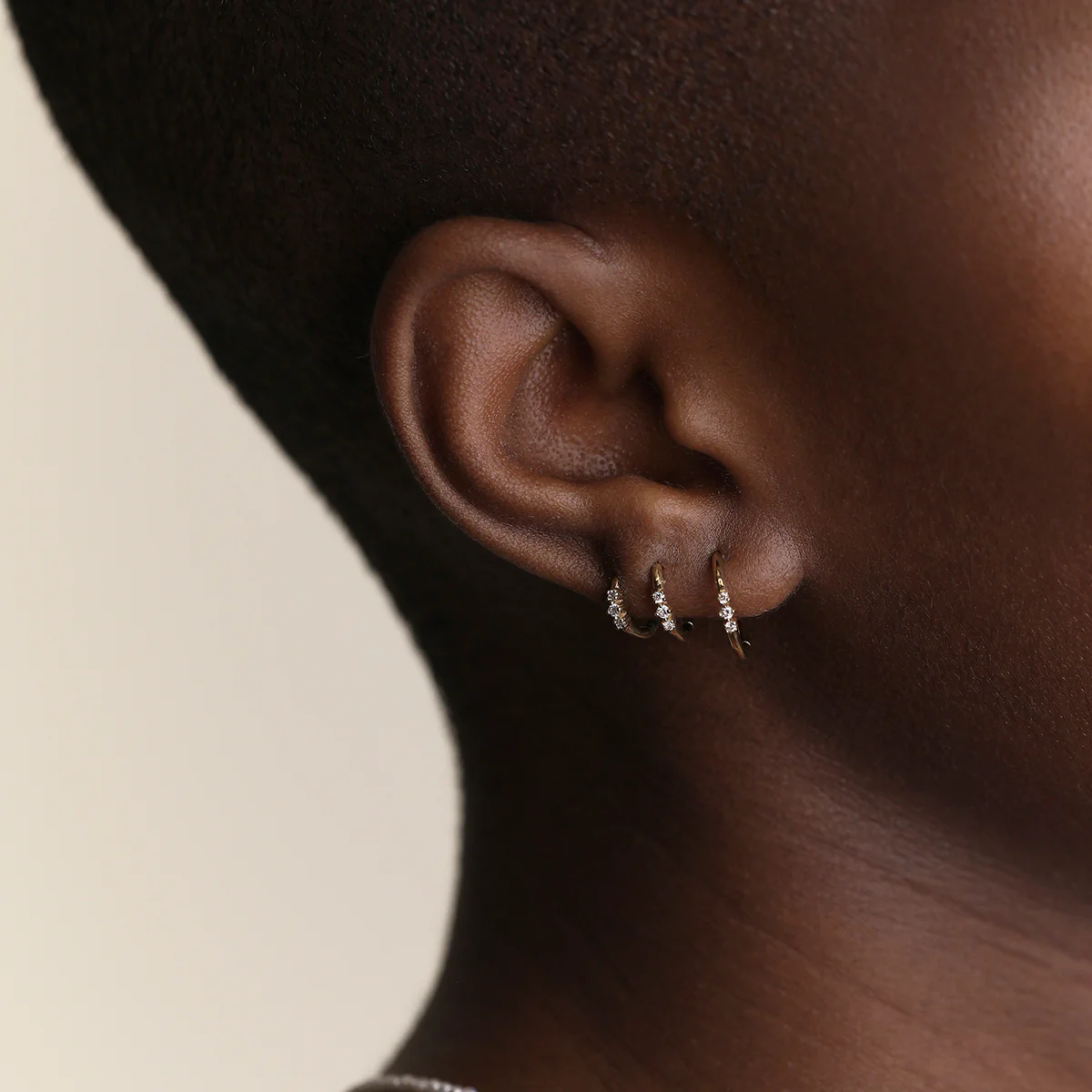 Diamond Triology Seamless Piercing Hoop in Solid Gold - Image 2