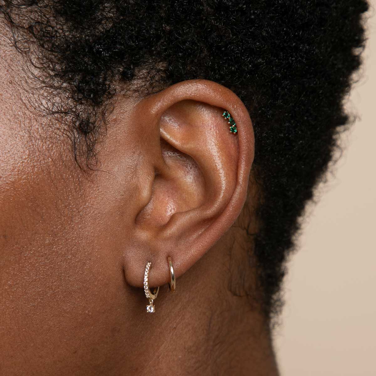 Emerald Curved Piercing Stud in Solid Gold - Image 5