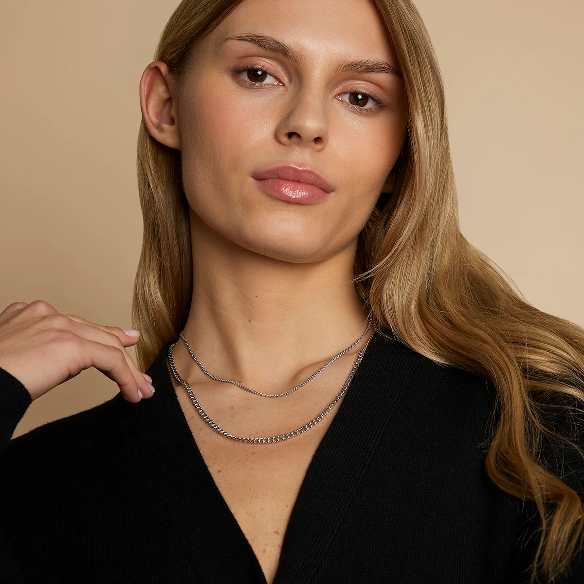 Essential Curb Chain Necklace Stacking  Set in Silver - Image 3