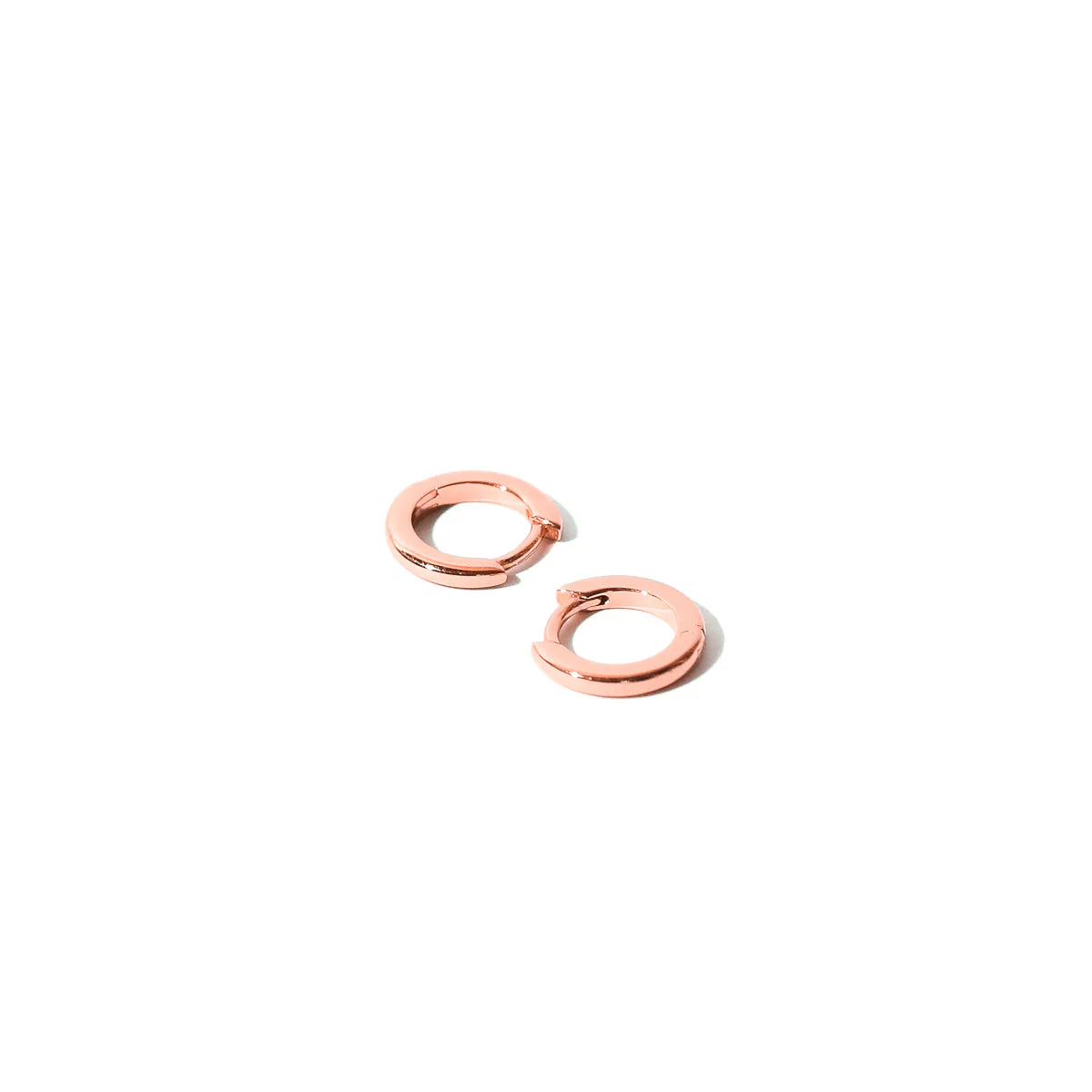 Essential Huggies in Rose Gold - Image 3