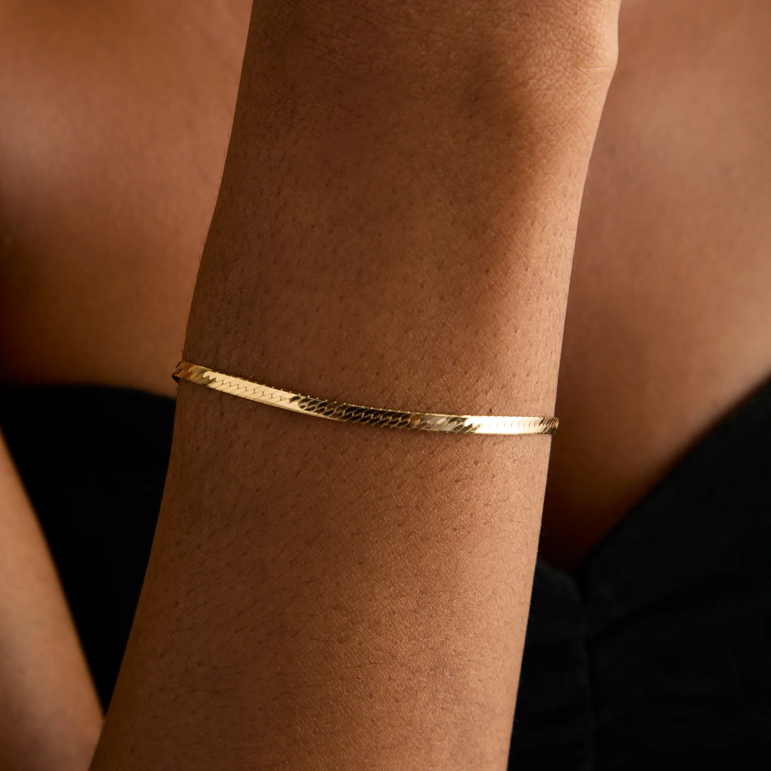 Essential Snake Chain Bracelet in Gold - Image 3