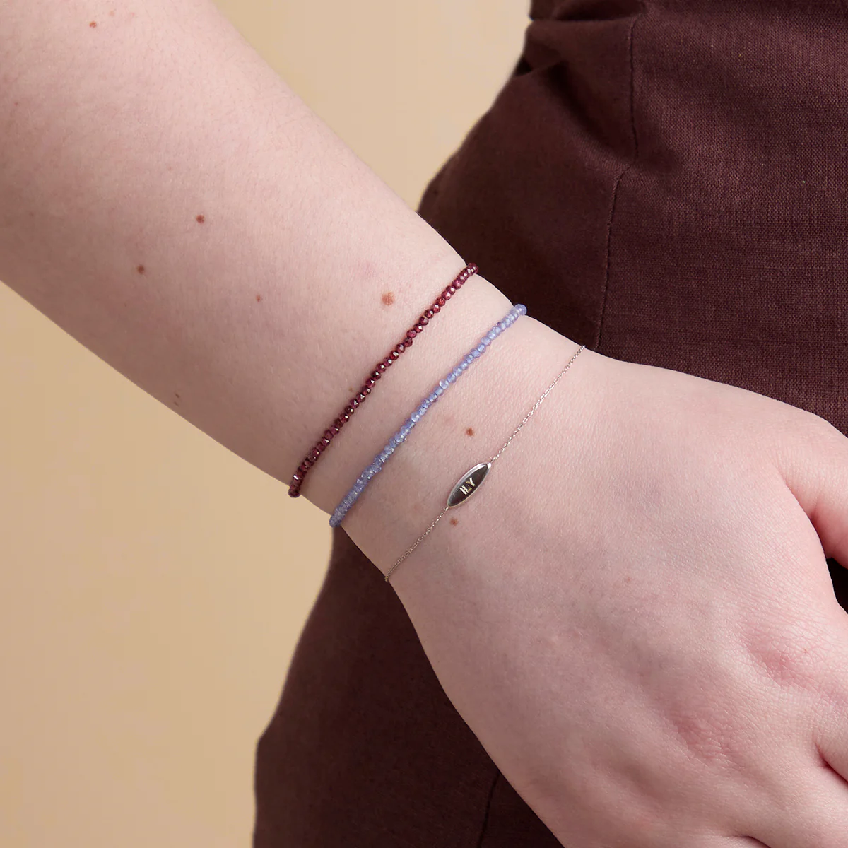 Garnet January Beaded Bracelet in Solid White Gold - Image 3