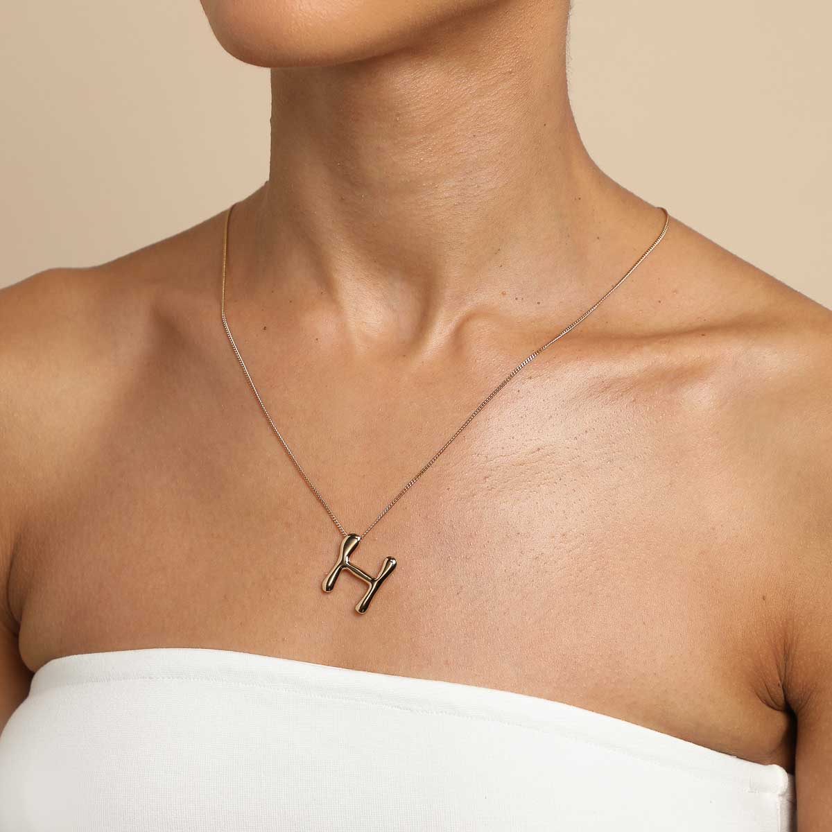 H Initial Bold Pendant Necklace in Gold - Image 2