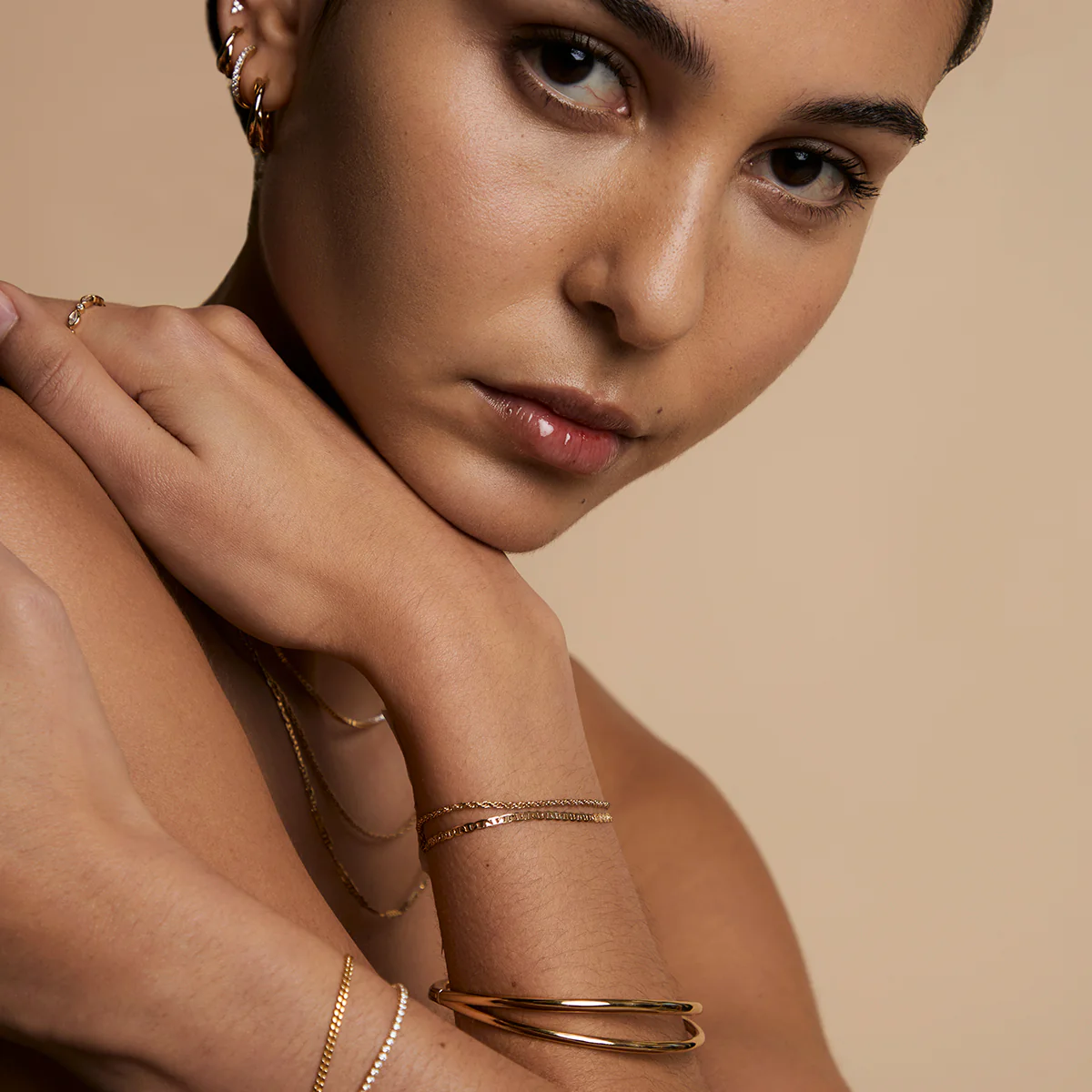 Illusion Double Chain Bracelet in Gold - Image 5