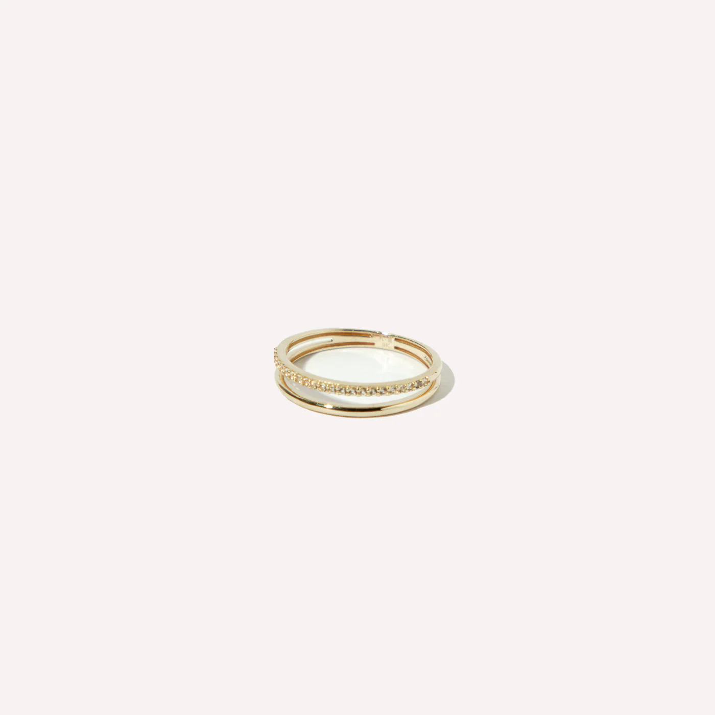 Illusion Topaz Band Ring in Solid Gold - Image 4