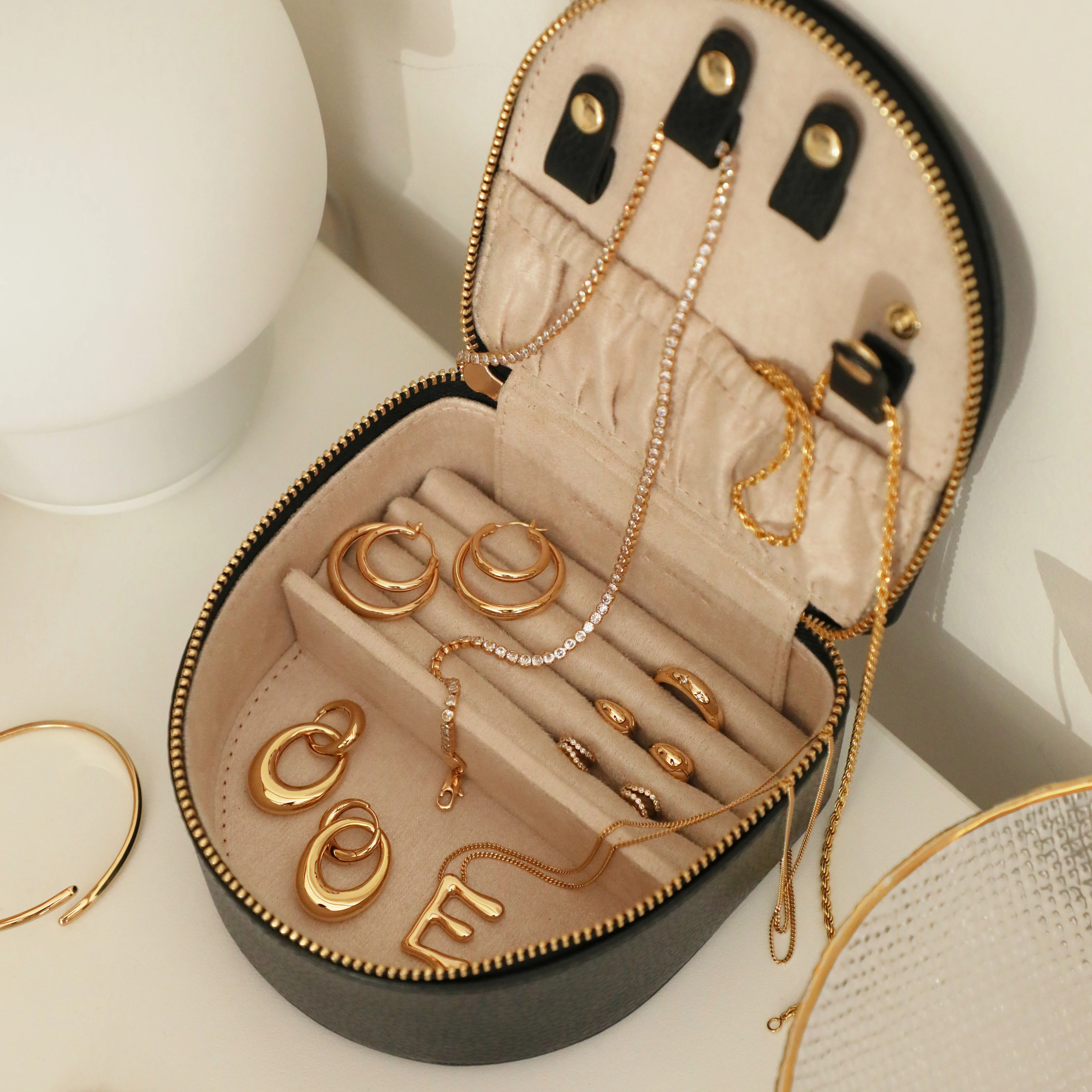 Leather Jewellery Box in Black - Image 4