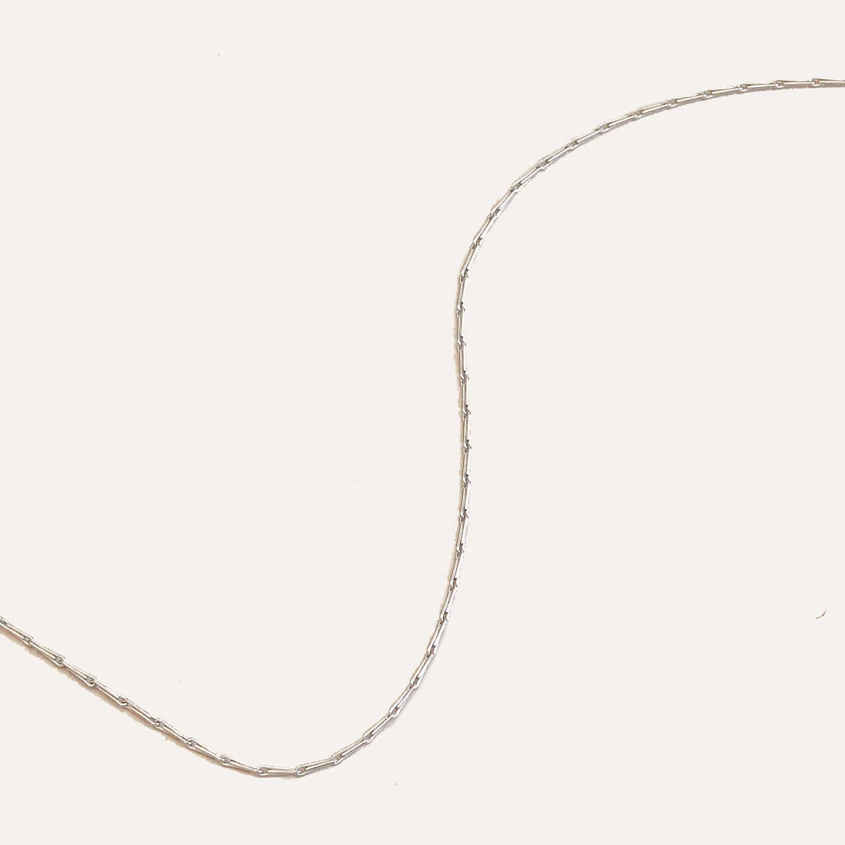 Marylebone Chain Necklace in Solid White Gold - Image 6