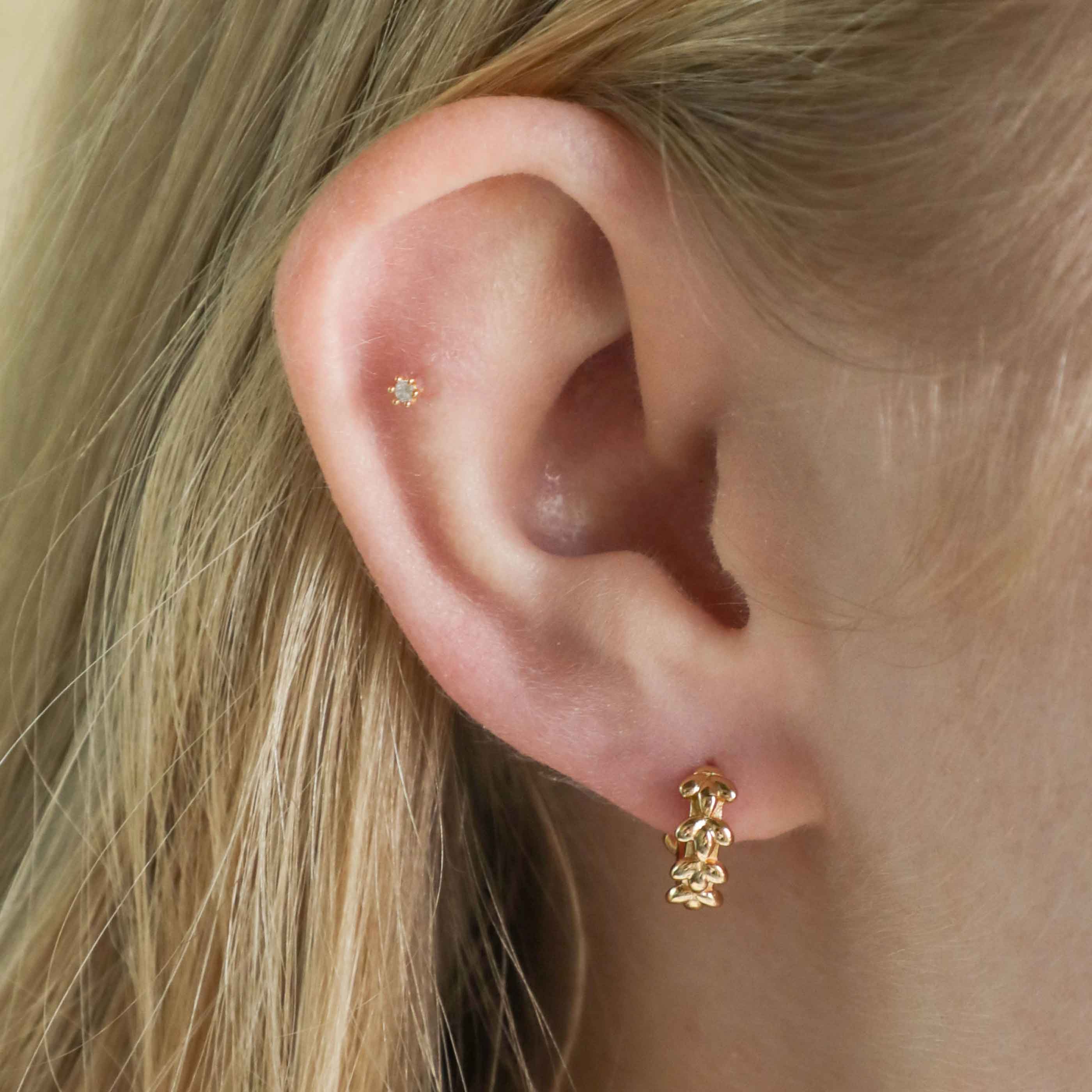 Flora Tiny Barbell in Gold - Image 5