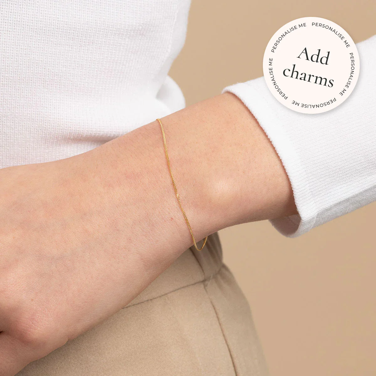 Miyu Story Chain Bracelet in Solid Gold - Image 2