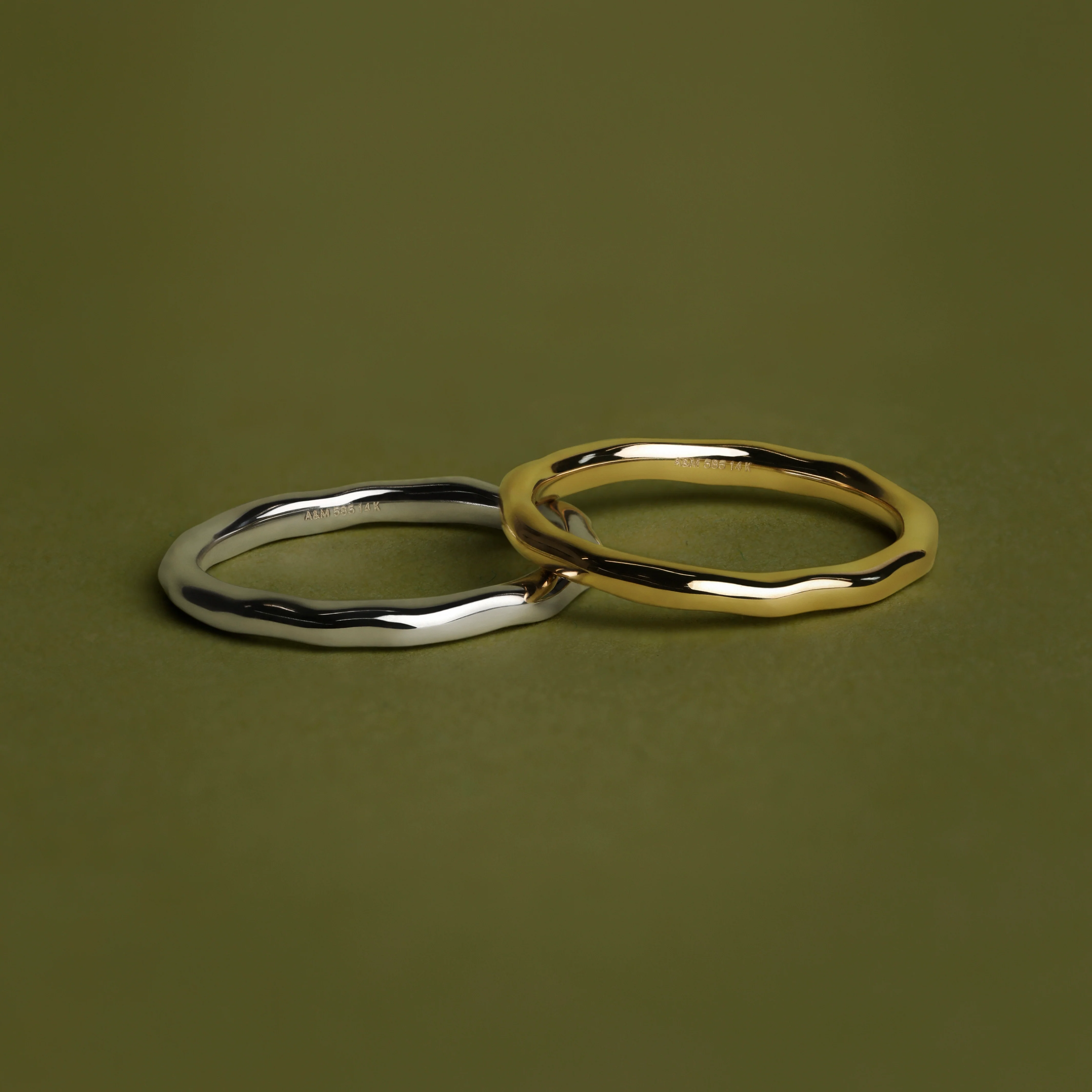 Molten Band Ring in Solid Gold - Image 7