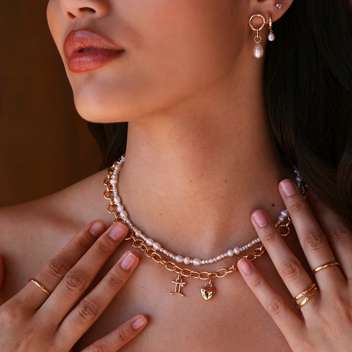 Molten Link Chain Necklace in Gold - Image 6