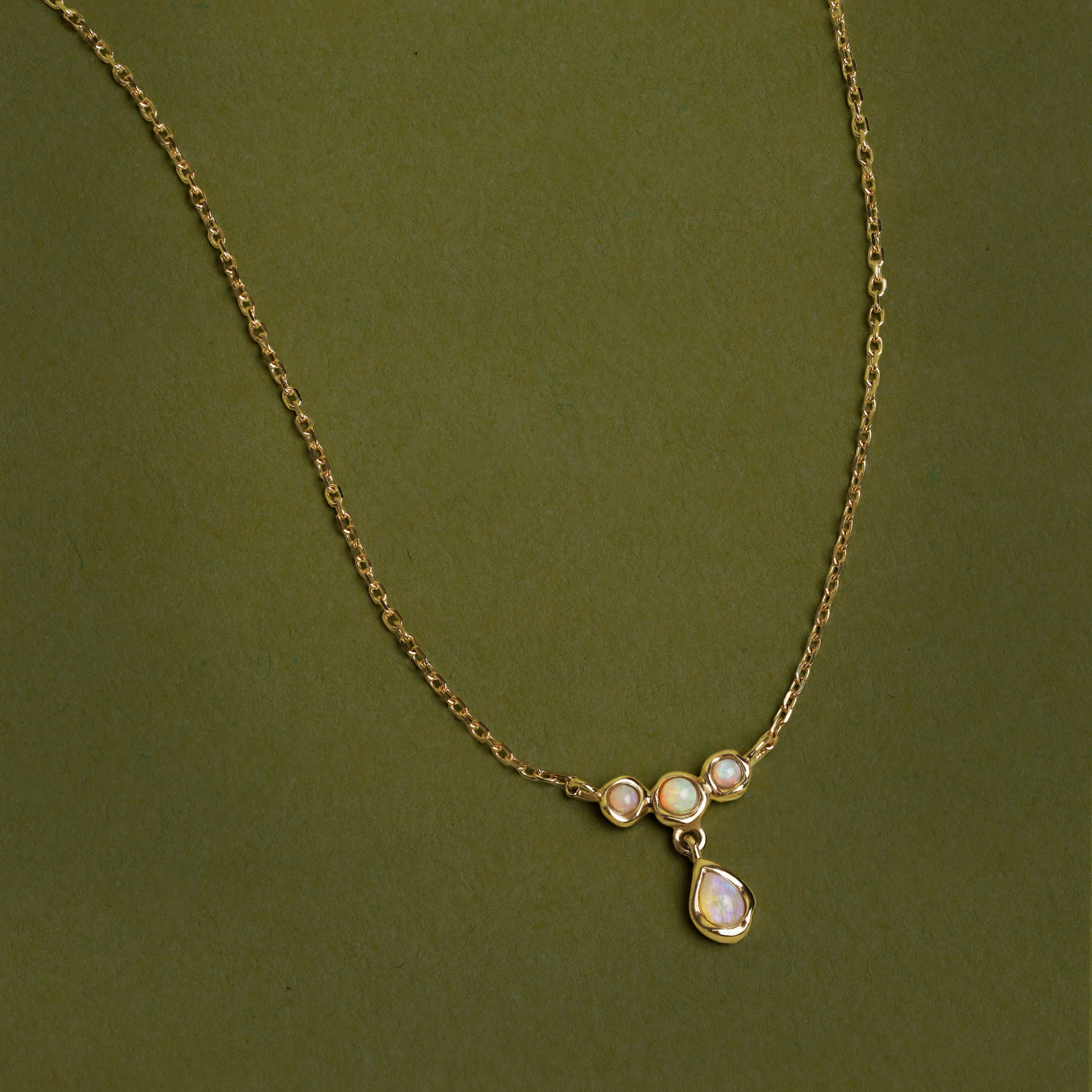 Opal Cluster Pendant in Solid Gold - Image 8