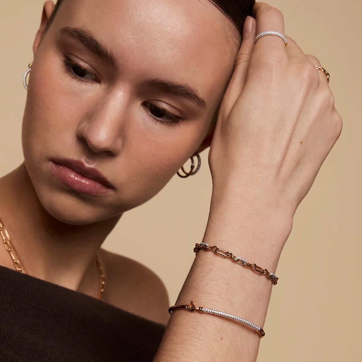Pavé Knot Bangle in Gold - Image 3