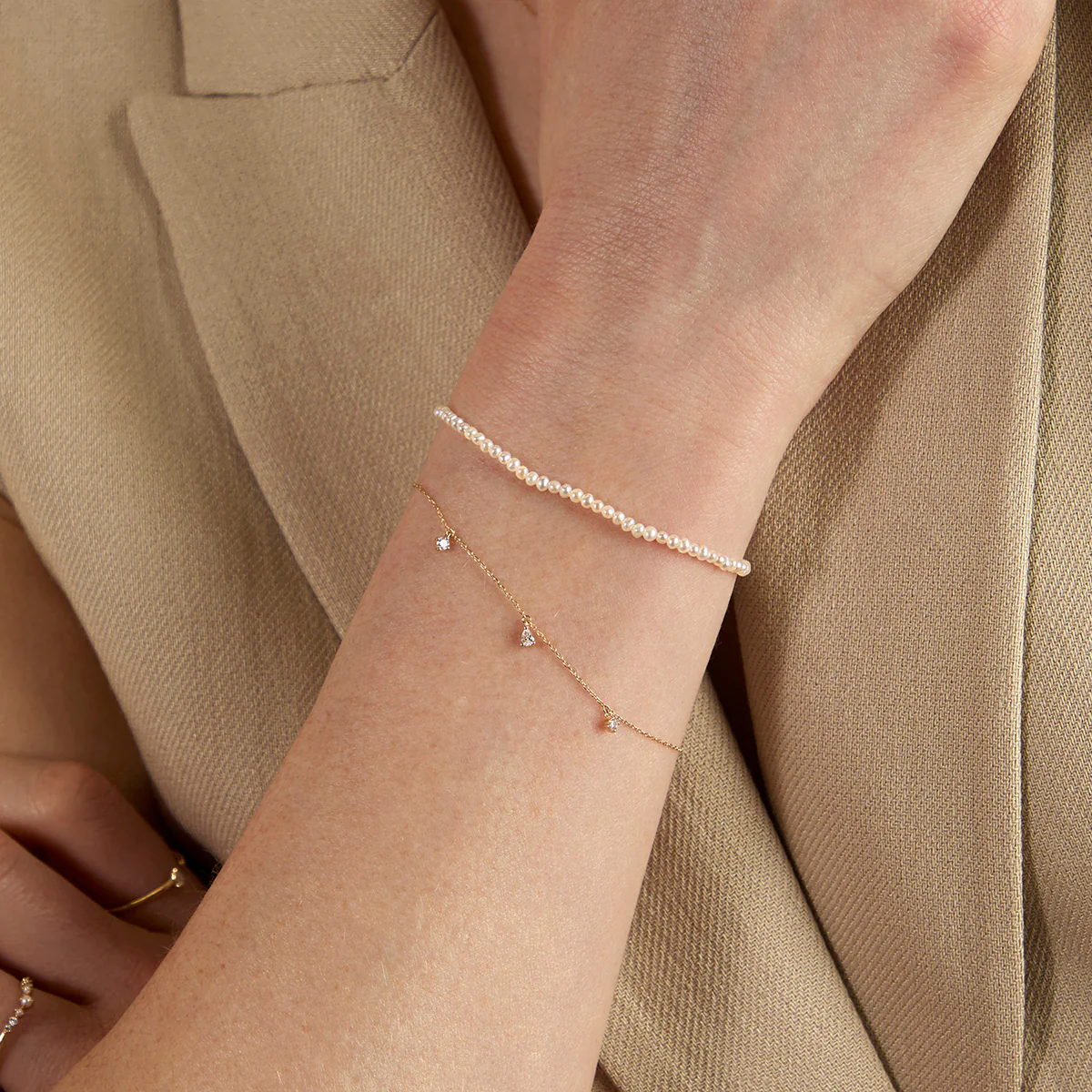 Pearl Beaded Bracelet in Solid Gold - Image 3