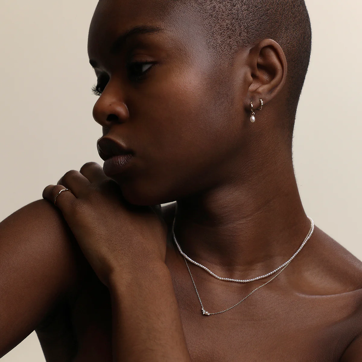 Pearl Necklace in Solid Gold - Image 3