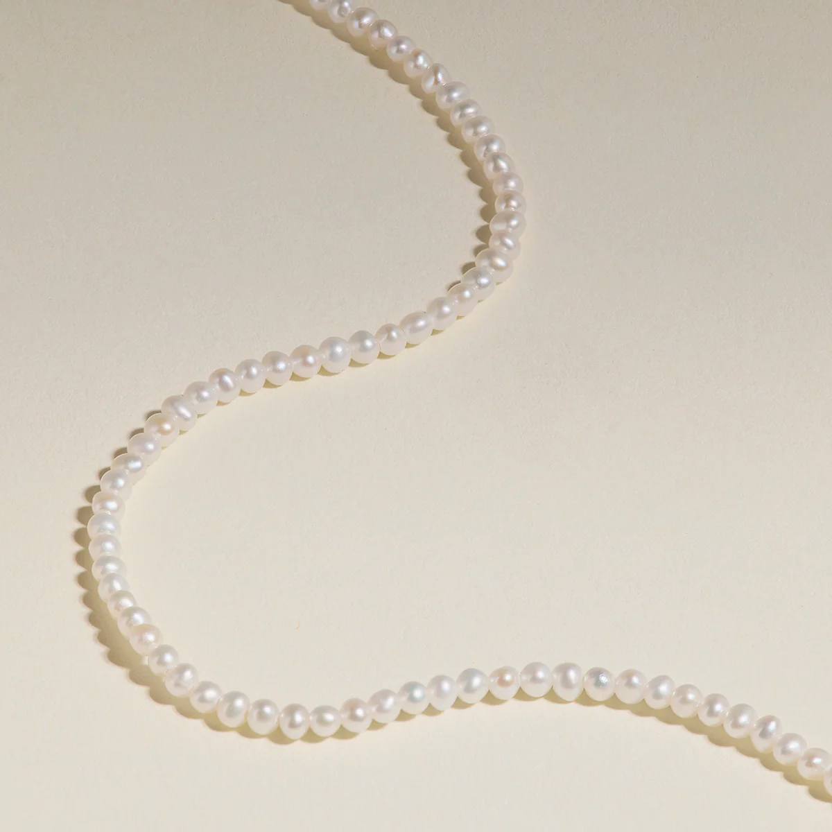 Pearl Necklace in Solid White Gold - Image 4