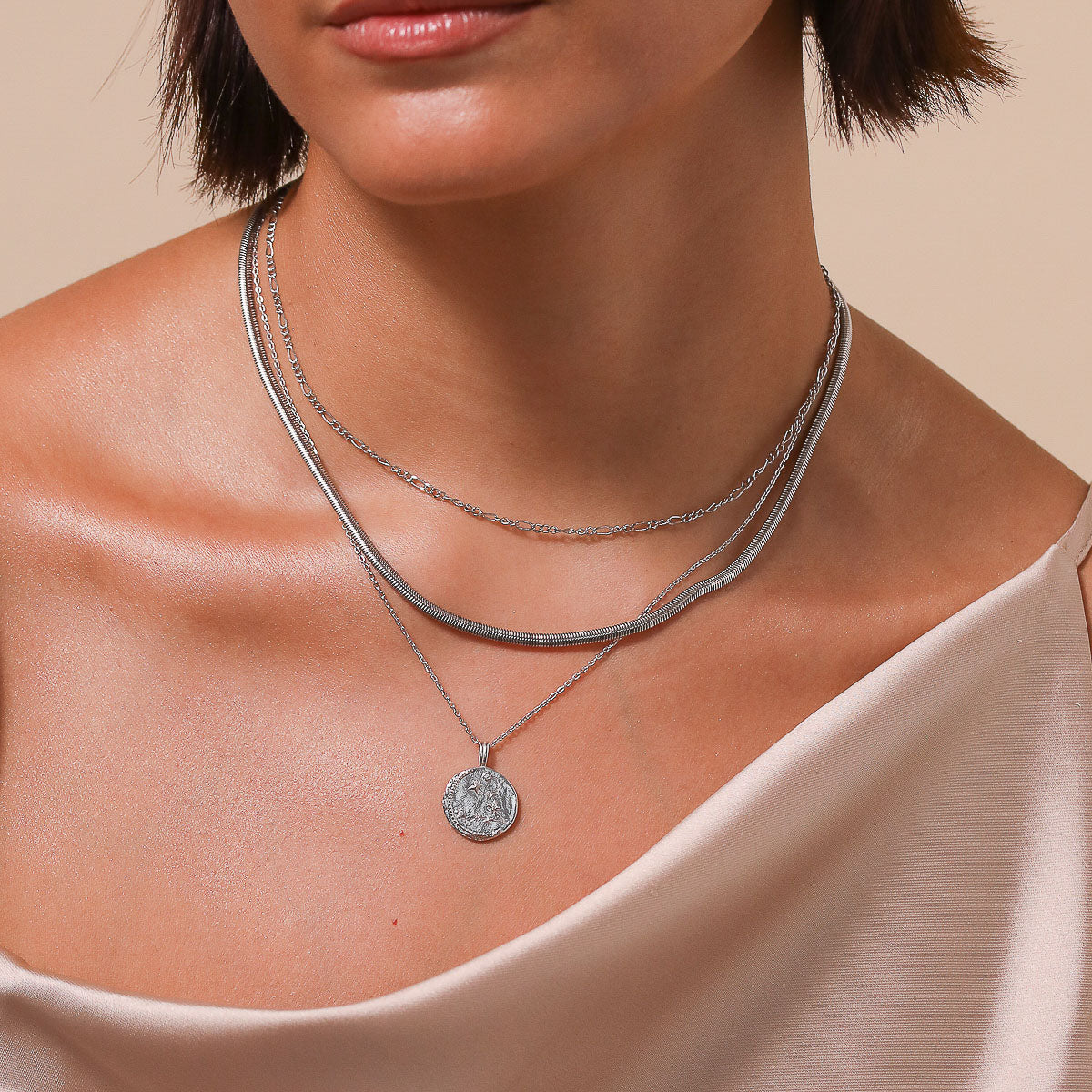 Pisces Zodiac Pendant Necklace in Silver - Image 4