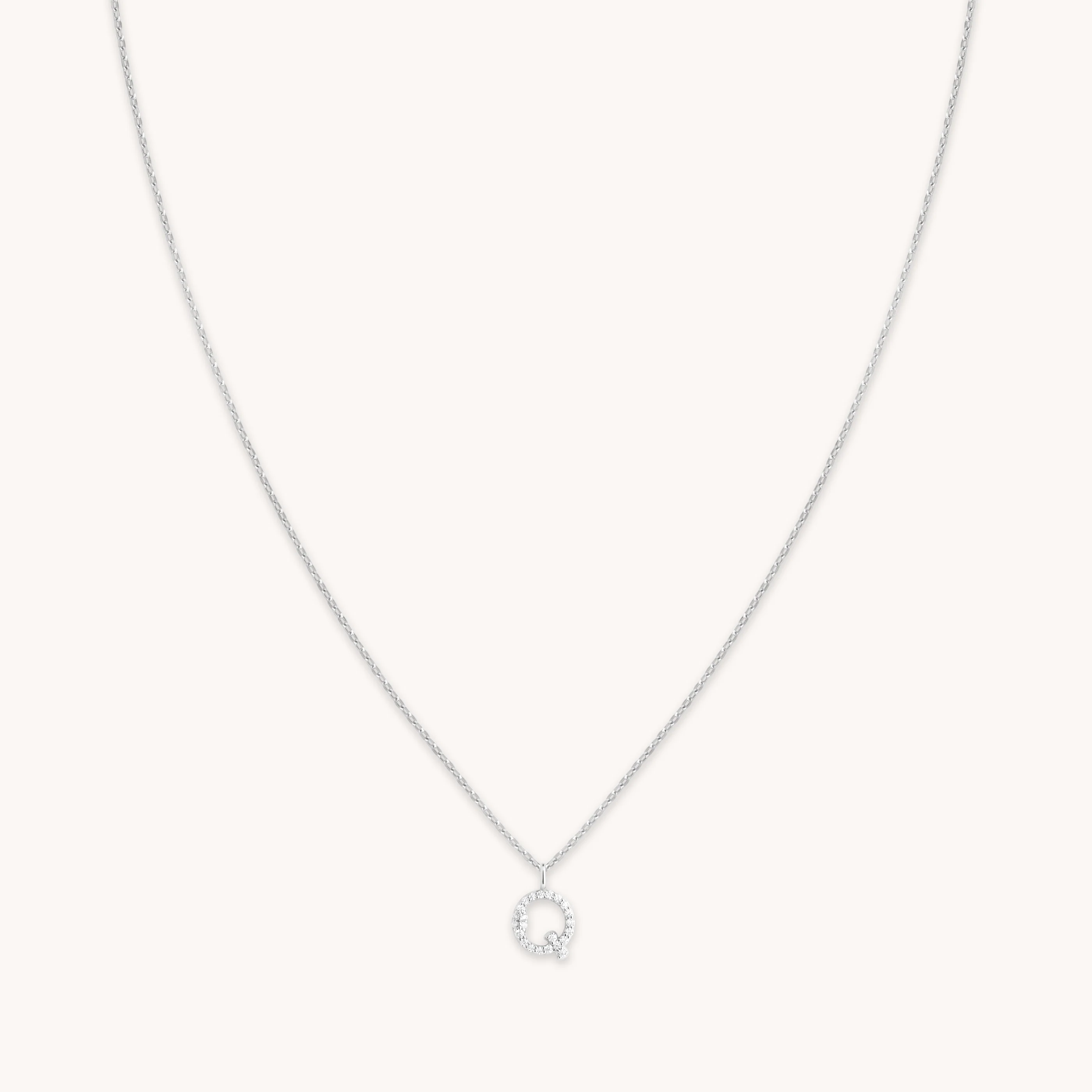 Q Initial Pavé Pendant Necklace in Silver