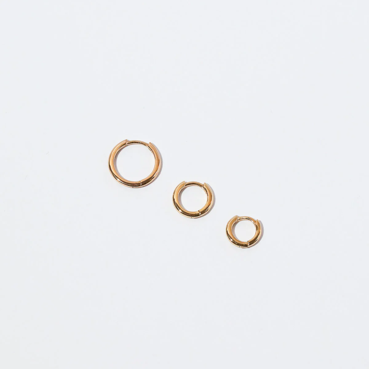 Essential 6.5mm Hoop in Gold - Image 4