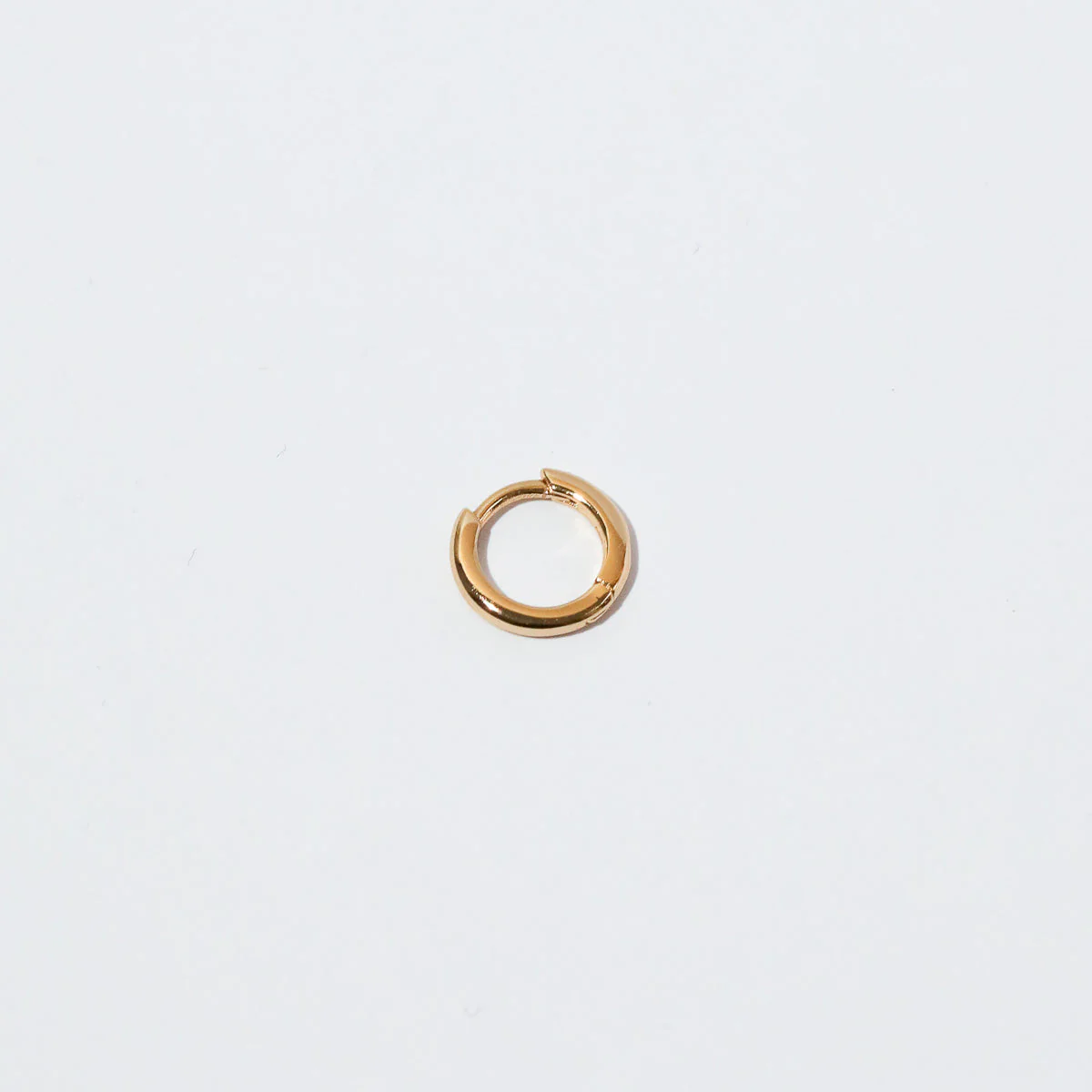 Essential 8mm Hoop in Gold - Image 3