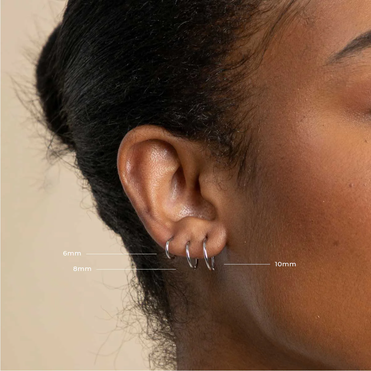 Seamless Hoop 1.2mm in Solid White Gold - Image 5
