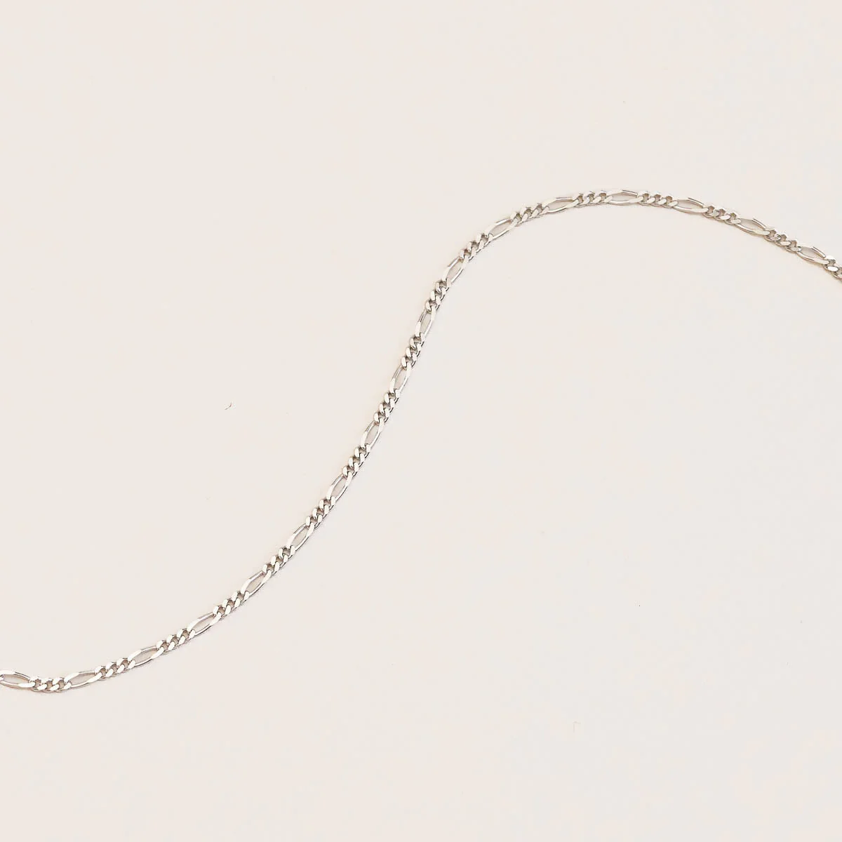 Soho Story Chain Necklace in Solid White Gold - Image 6