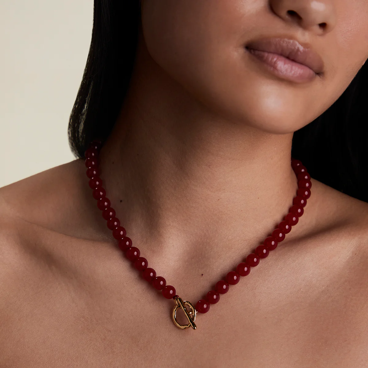 Sunset Red Beaded Necklace in Gold - Image 2