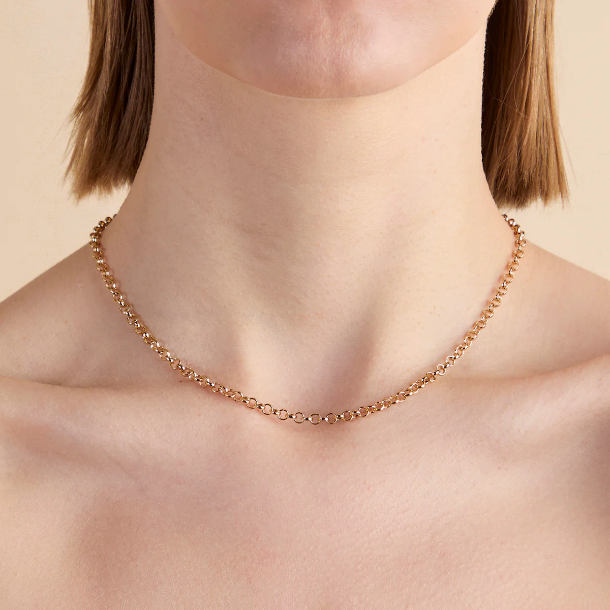 T-Bar Chain Necklace In Gold - Image 2