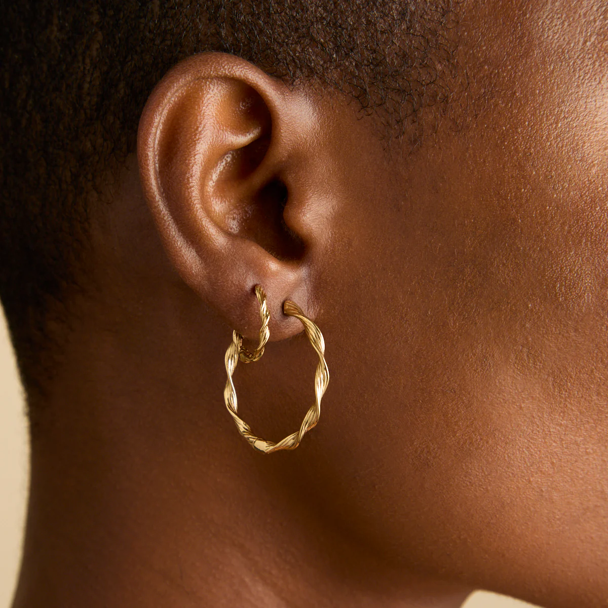 Twist Small Hoops in Gold - Image 3
