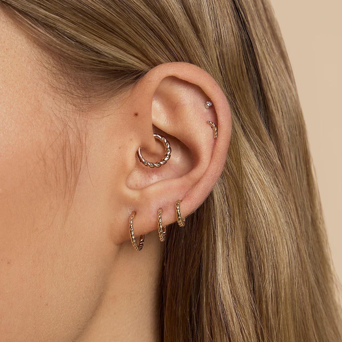 Twisted Rope Curved Piercing Stud in Solid Gold - Image 3