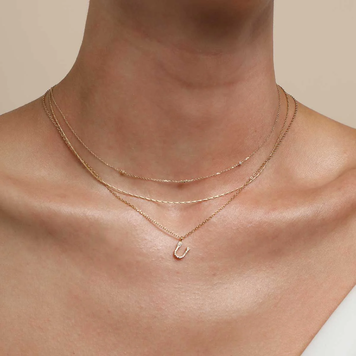 U Initial Pavé Pendant Necklace in Gold - Image 3