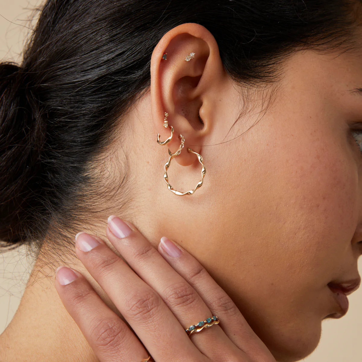 White Topaz Cluster Piercing Stud in Solid Gold - Image 4