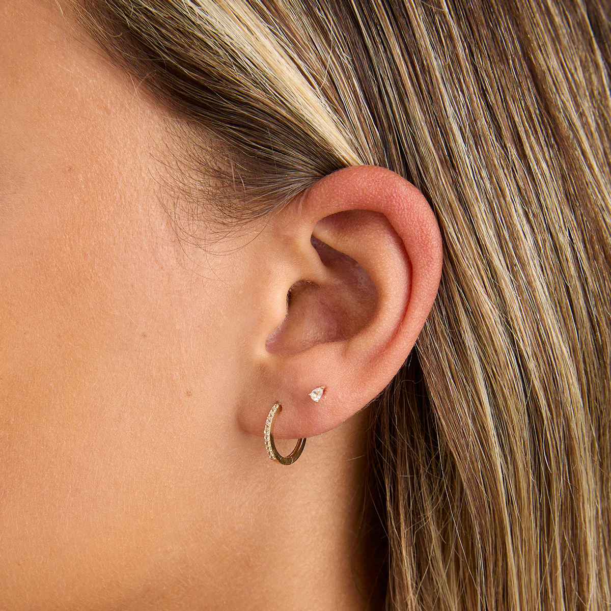 White Topaz Pear Piercing Stud in Solid Gold - Image 2